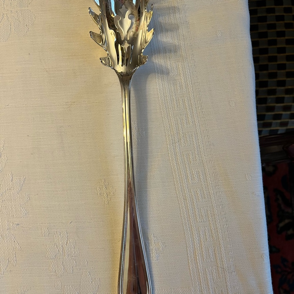 Gorham Heritage Silverplate Spaghetti/Salad Spoon. Never used